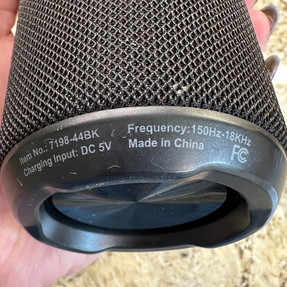 Rugged Waterproof Outdoor Bluetooth Speaker - Picture 7 of 8